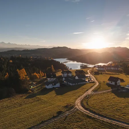 Nad Zalewem Villa *